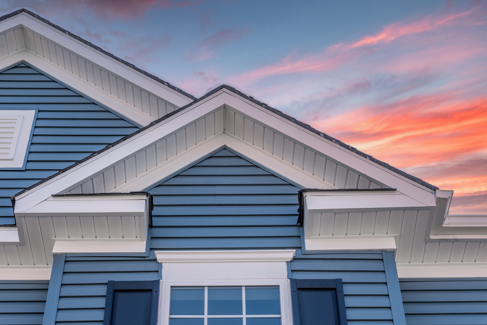 when is it time to replacee your homes siding